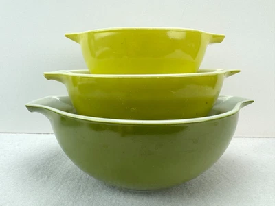 Vintage Pyrex Verde Green Set of 3 Cinderella Nesting Mixing Bowls 441, 442, 443 - Image 1 of 4