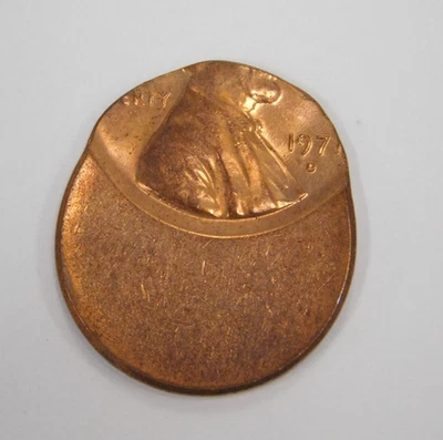 1971-D Lincoln Cent Error - Off Centered Copper Penny - Image 1 of 2