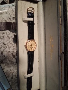 Lucien Piccard - Damenuhr 14k massiv Roségold Diamant Kalender GEBRAUCHT  - Bild 1 von 7