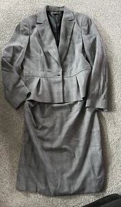 VNT Liz Claiborne 2 Piece Size 12 Jacket Skirt Suit 100% Polyester Navy Combo - Picture 1 of 10