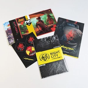 Cyberpunk 2077 verschiedene "Night City" Merch! 3x Postkarten, Aufkleber, Karte etc.etc. - Bild 1 von 13