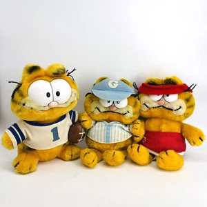 SET OF 3 VTG 1981 GARFIELD CAT SPORTS THEMED PLUSH-SOCCER/BASEBALL/FOOTBALL-80S - Picture 1 of 22