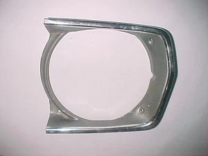 1970 1971 1972  Plymouth Duster Scamp Dodge Dart Swinger headlight bezel trim L - Bild 1 von 3