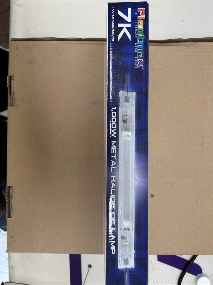 Plantmax PX-MH1000/DE/7K 1000 Watt MH Metal Halide DE Double Ended 7K Lamp - Image 1 of 2