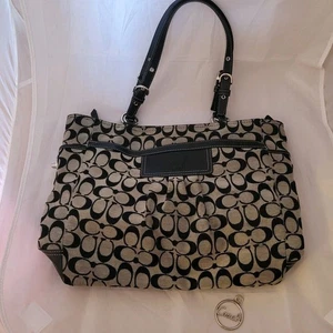 Bolso Coach Negro Signature Gallery Bolso de Hombro Monograma Este Oeste Cartera Plisada - Imagen 1 de 10