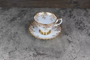 Royal Albert Bone China Tea Cup And Saucer - Picture 1 of 5