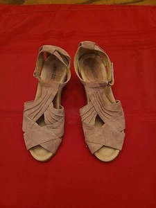 Earth Shoes Curvet Wedge Suede Leather Sandals 8 Medium Blush - Picture 1 of 13