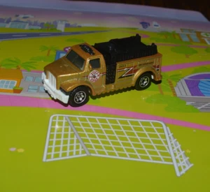 MATCHBOX 2025 MBX RESCUE IV - EXCLUSIVE HIGHWAY RESCUE FIRE ENGINE GOLD LOOSE - Picture 1 of 8