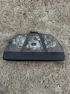 Compound Bow Complete Setup - Image 1 of 4