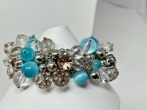 Pretty Silvertone Blue and Clear Lucite Plastic Beaded 6.75" Bracelet - Picture 1 of 6