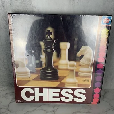 Sealed VTG NOS 1979 Chess Set Hasbro Board Game USA Staunton Chessmen 2.5“ King - Image 1 of 4