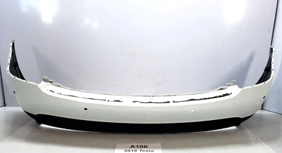 ✅ Cubierta de parachoques trasero blanca Tesla Model X 2016-2020 OEM con orificios de sensor de estacionamiento NOTA* Foto 1 de 4