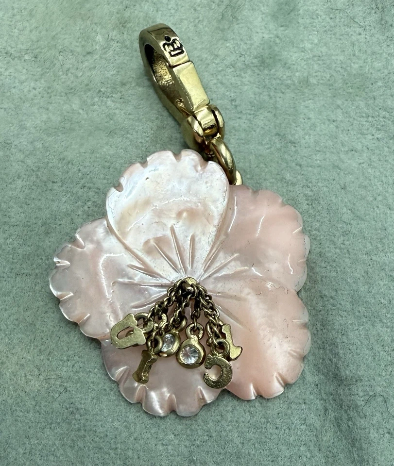 Berloque de hibisco rosa Juicy Couture 2006. RARO! - Imagem 1 de 4