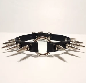 5/8" Premium Leder Halsband Halskette Mitte O-Ring & Stacheln Goth Punk Fetisch - Bild 1 von 1