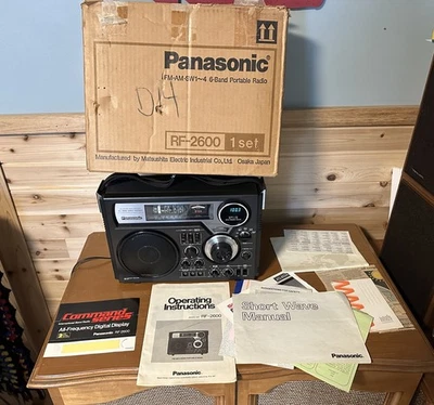 Radio Todas las Bandas Panasonic Modelo RF-2600 AM/FM/sw1/SW2/SW3/SW4 Caja Original Foto 1 de 4