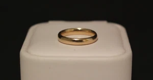 (RI1) 14K Gelbgold Ehering - Größe 5 - 2,9 Gramm - 3,3 mm - Bild 1 von 3