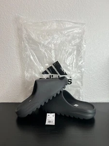 YEEZY SLIDES ONYX SIZES 4-13 US MEN ⚡️FAST SHIPPING⚡️ - Picture 1 of 7