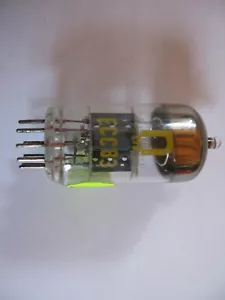 un tubo de vacío E83CC RFT 12AX7 ecc83 probado ≈ telefunken ≈ siemens ≈ mulard - Imagen 1 de 4