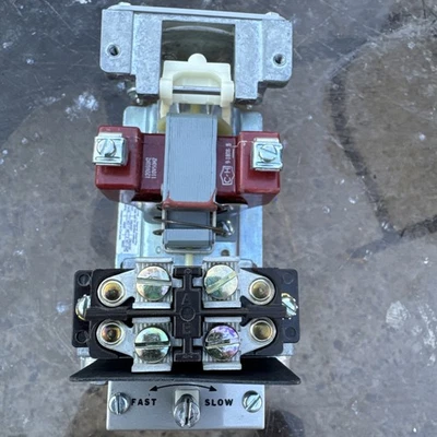 D80/906 - CUTLER-HAMMER - RELÉ TEMPORIZADOR - D80J - **SIN USAR** Foto 1 de 3