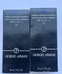 Giorgio Armani Foundation, Designer Glow Radiant Revitalizing LSF 15/PA+++ - Bild 1 von 2