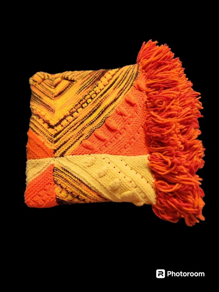 Manta de ganchillo hecha a mano vintage 43"x78" increíble Foto 1 de 4