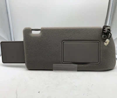 Nissan Pathfinder 2005-2012 pasajero parasol iluminación gris OEM B04B33001 Foto 1 de 4