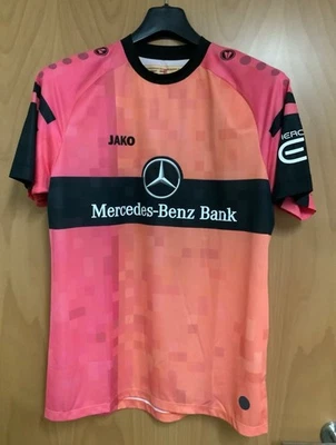 Fußballtrikot von VfB Stuttgart , neu mit Etikett, Größe M - Bild 1 von 2