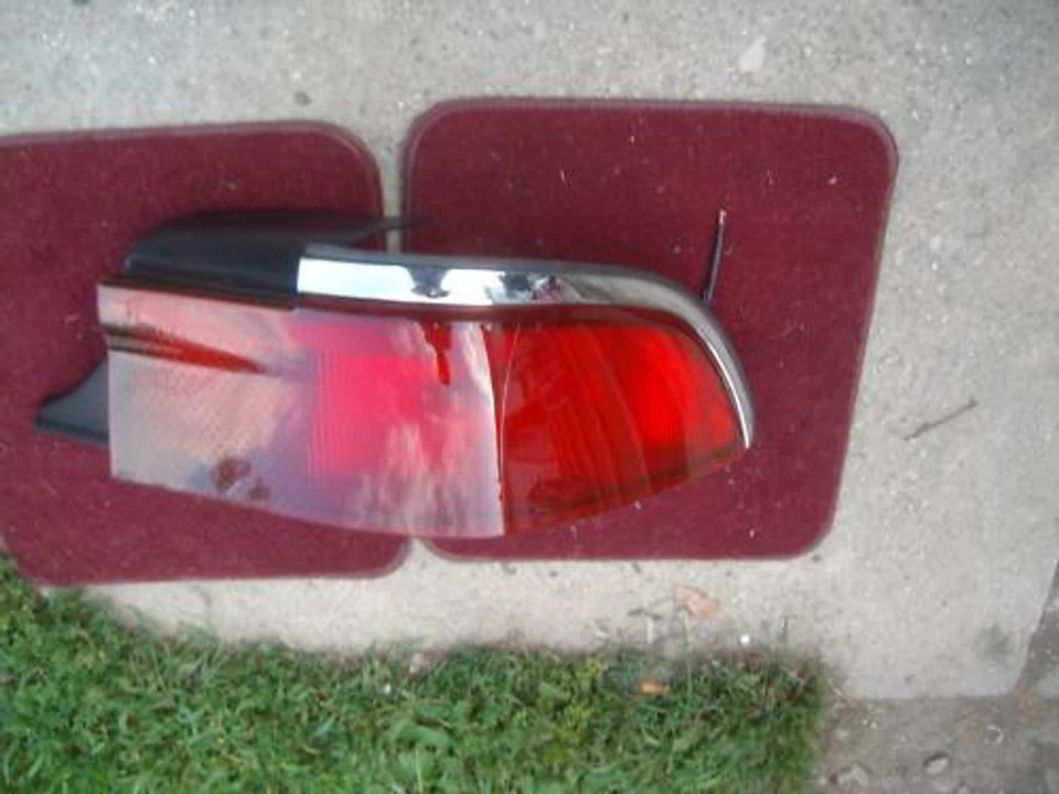 Piloto trasero derecho Mercury Grand Marquis 1995 1996 1997 fabricante original usado Ford Mercury pieza Foto 1 de 1