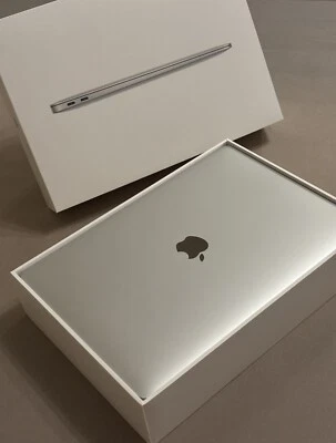 Apple MacBook Air 13“ Retina (2019) - 128GB - Laptop - Silber ORIGINALVERPACKUNG - Bild 1 von 4