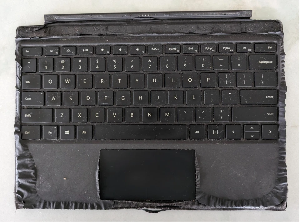 Teclado tipo marca Microsoft para Surface Pro 3, 4, 5, 6 negro, usado Foto 1 de 4