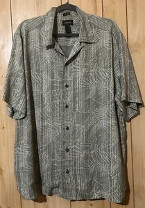 Silk Claiborne Mens Shirt XL Green Beige Patterned Short Sleeve Button Up - Bild 1 von 3