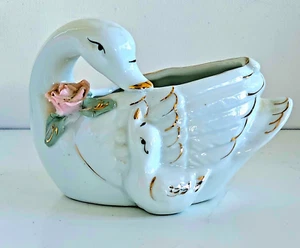 Cisne de cerámica vintage con soporte para estatuilla Cygnet bebé 4" adornos dorados flores - Imagen 1 de 4