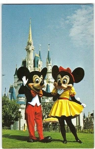 WALT DISNEY WORLD Fantasyland MICKEY & MINNIE MOUSE Castle 1970s Postcard - Picture 1 of 2