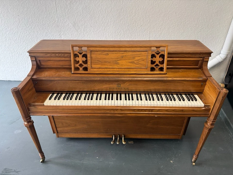 Story & Clark Piano OBO Davie FL Foto 1 de 4