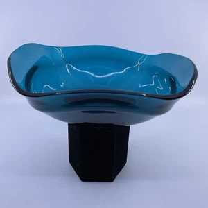 Cuenco/barratija Sowerby Art Glass azul forma cuadrada años 60’s - Imagen 1 de 8