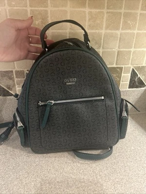 Guess кожи черная сумка с зеленый ободы регулируемые ремни пятно бесплатный кожаный новый - Изображение 1 из 4