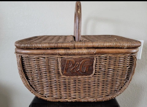 Vintage Proctor And Gamble P&G Wicker Advertising Picnic Basket 1970s employees Cover