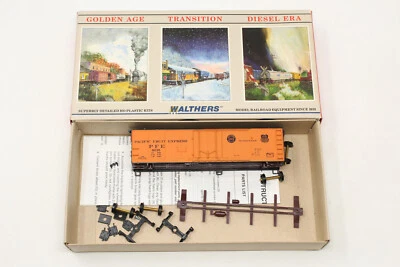 HO Walthers 932-3301 40' Enchufe Puerta Frigorífico Pacific Fruit Express PFESP 8035 Kit Foto 1 de 4