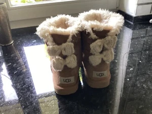 Original UGG Winterstiefel, 28, sehr guter Zustand! - Bild 1 von 5