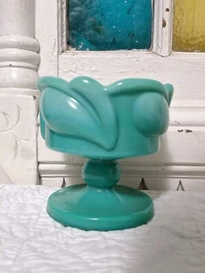 1991 Tiara Glass Mist Green Desert Leaf Calla Lily Candy Dish Candle Holder - Picture 1 of 7