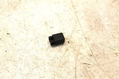 04 RELÉ SUZUKI GS500F  - Imagem 1 de 4