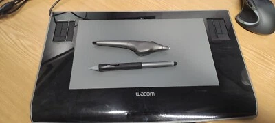 Wacom PTZ-631W Intuos 3 USB Grafiktablett mit Stylus und Airbrush - Bild 1 von 2