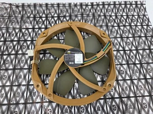 Thermalright CPU Cooler Fan TY-150 150mm 3 / 4 Pin PWM - Picture 1 of 3