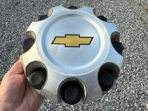 CHEVY SILVERADO SUBURBAN 2500 OEM WHEEL CENTER CAP MACHINED 9596342 2007-2014 - Picture 1 of 5