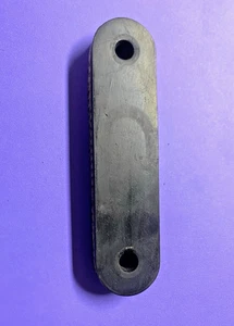 UNIVERSAL EXHAUST HANGER RUBBER STRAP MOUNT  75MM  3 INCH centre HOLES - Picture 1 of 3