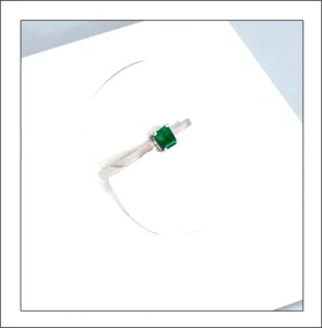 Esmeralda encantadora verde profundo - Anillo oro blanco - II. Elección oferta especial - Imagen 1 de 7