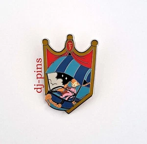 2024 Disney Fantasyland Wappen Mystery Pin Michael Peter Pans Flug - Bild 1 von 2