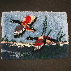 Riegel Haken Gans Gänse Flug Ente Teppich Wandbehang Outdoor Vintage 80er 26x36,5 - Bild 1 von 6
