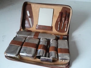 Vintage 1950s Bakelite Genuine Top Grain Cowhide Leather Silver Grooming Kit - Picture 1 of 6
