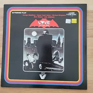 Love at First Bite Extended Play Laser Disc George Hamilton Susan Saint James - Picture 1 of 4